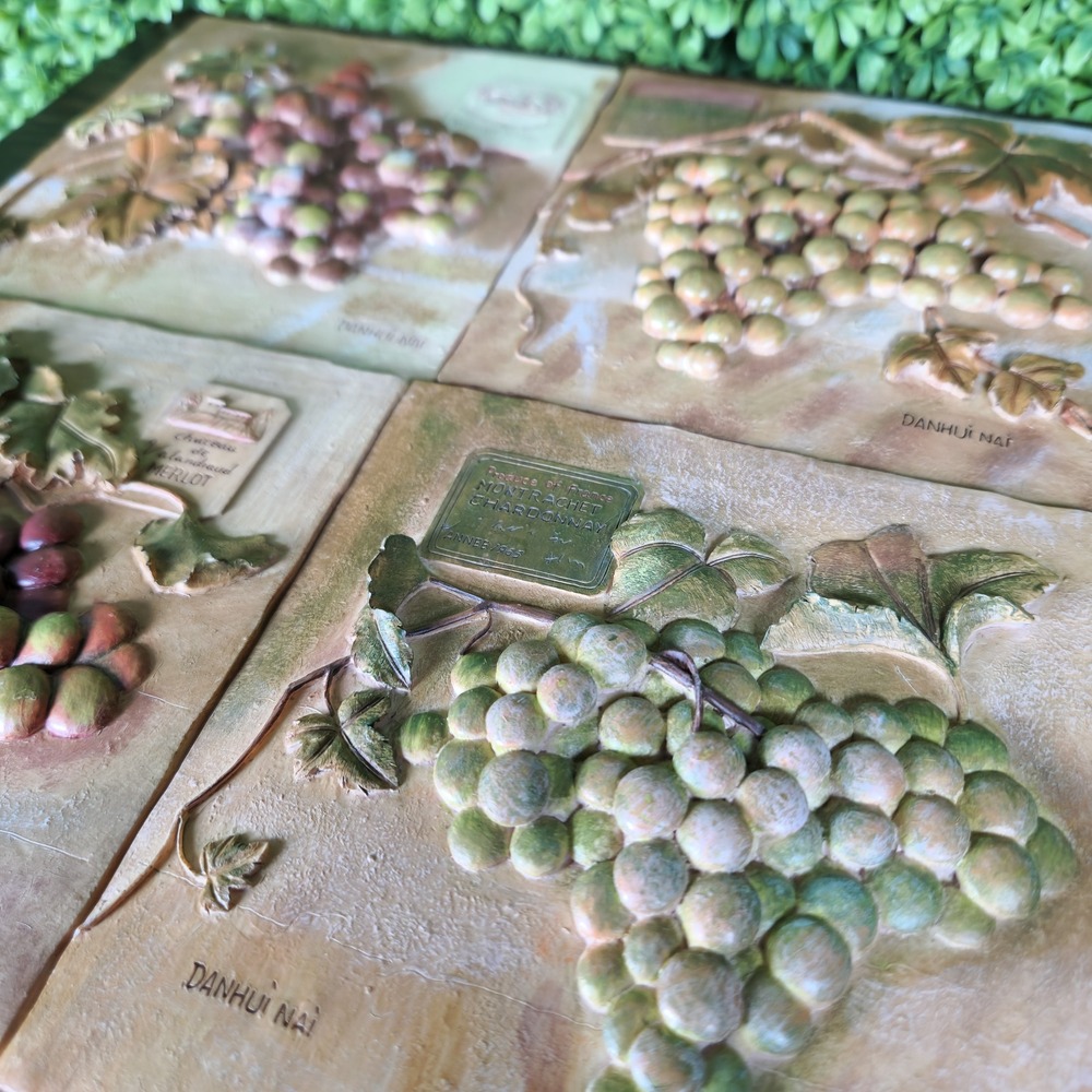VTG Set 4 Danhui Nai Vineyard Wine Grape 3D Wall Plaques Square 5.5x5.5